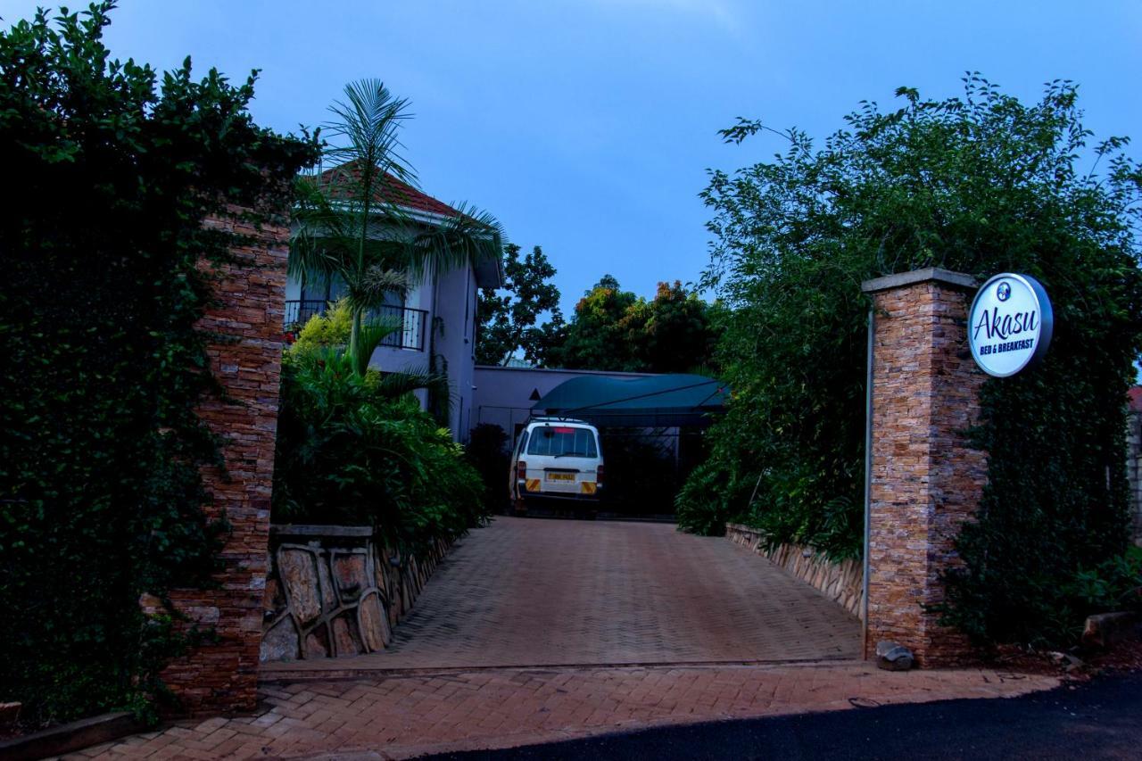 Akasu Bed And Breakfast Kampala Esterno foto