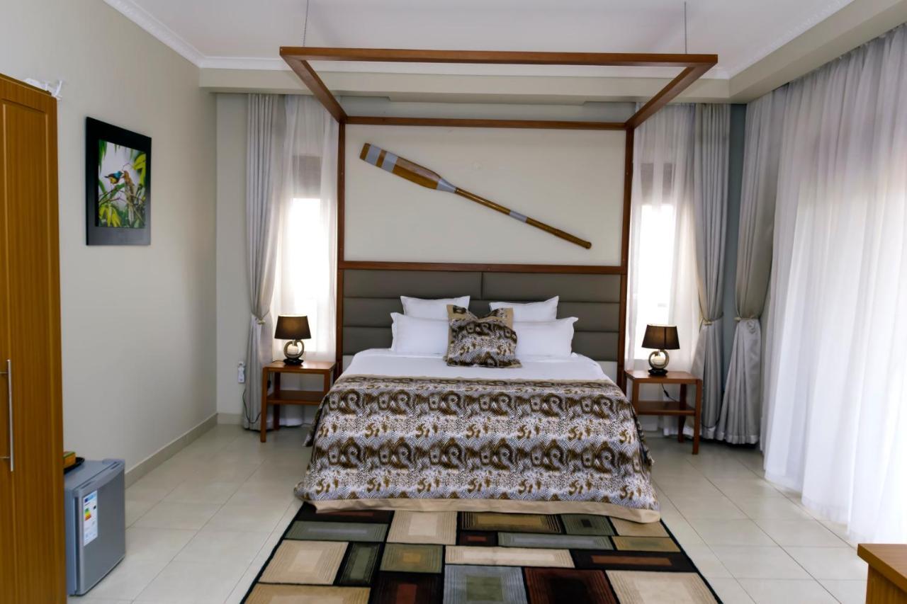 Akasu Bed And Breakfast Kampala Esterno foto